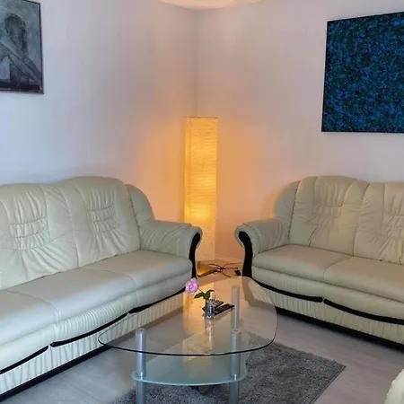 Apartmán Zw. Koln & Dusseldorf Bis 7 Messegaste / Monteure Dormagen